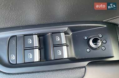 Позашляховик / Кросовер Audi Q5 2018 в 
