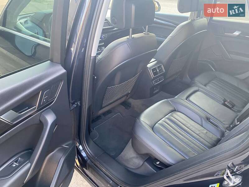 Позашляховик / Кросовер Audi Q5 2018 в Дніпрі