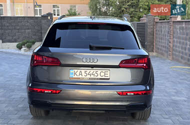 Внедорожник / Кроссовер Audi Q5 2020 в 