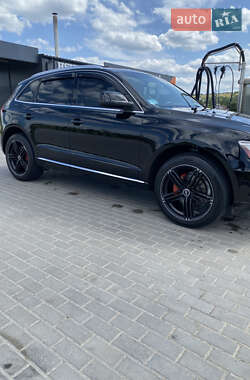 Внедорожник / Кроссовер Audi Q5 2012 в 