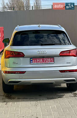 Внедорожник / Кроссовер Audi Q5 2019 в 