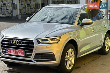 Внедорожник / Кроссовер Audi Q5 2019 в 