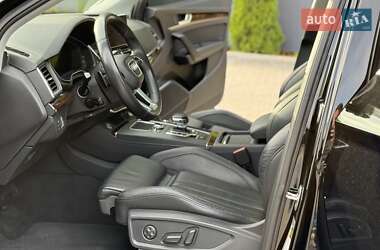 Внедорожник / Кроссовер Audi Q5 2020 в 