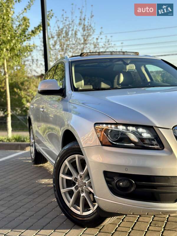 Внедорожник / Кроссовер Audi Q5 2010 в Виннице