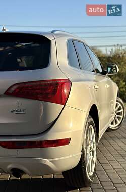 Внедорожник / Кроссовер Audi Q5 2010 в 