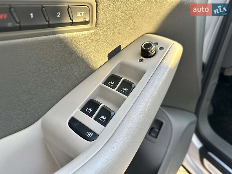 Внедорожник / Кроссовер Audi Q5 2010 в Виннице