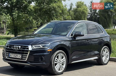 Внедорожник / Кроссовер Audi Q5 2018 в 