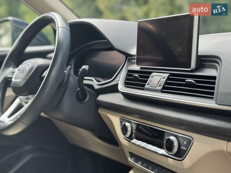 Внедорожник / Кроссовер Audi Q5 2018 в Бурштыне