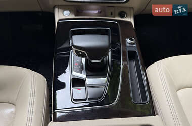 Внедорожник / Кроссовер Audi Q5 2022 в 