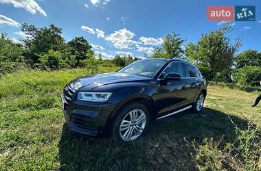 Внедорожник / Кроссовер Audi Q5 2021 в Лубнах