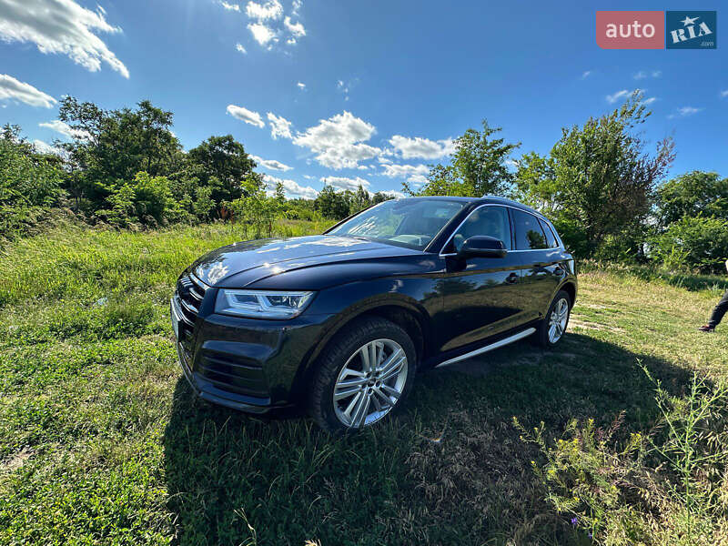 Внедорожник / Кроссовер Audi Q5 2021 в Лубнах