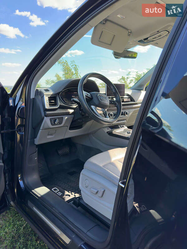 Внедорожник / Кроссовер Audi Q5 2021 в Лубнах