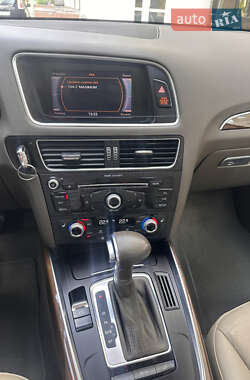 Внедорожник / Кроссовер Audi Q5 2016 в 
