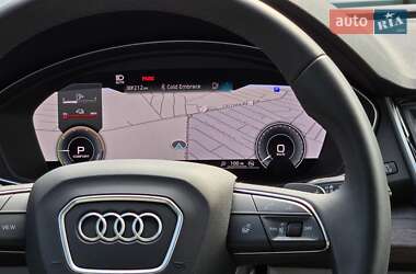 Внедорожник / Кроссовер Audi Q5 2023 в 