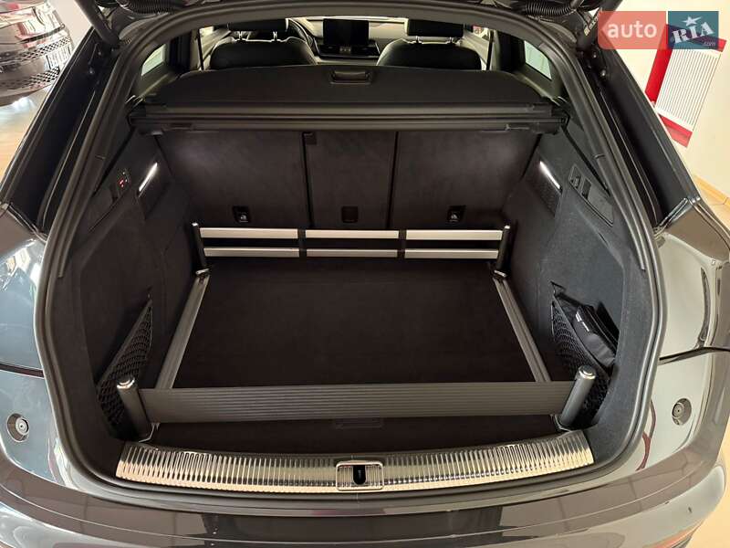 Внедорожник / Кроссовер Audi Q5 2022 в Черкассах