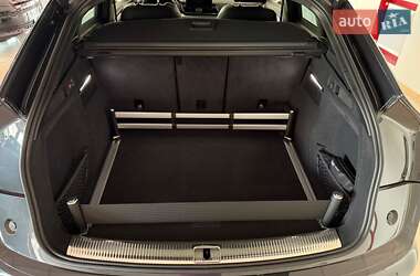 Внедорожник / Кроссовер Audi Q5 2022 в 