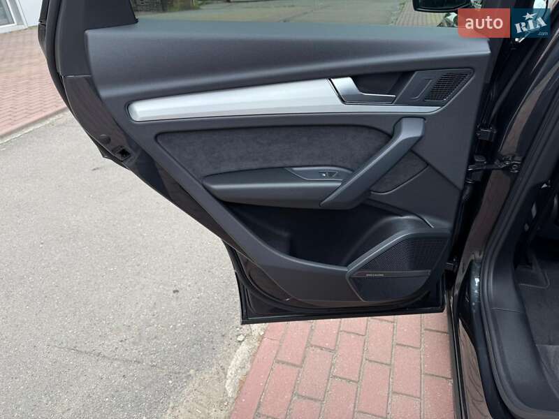 Внедорожник / Кроссовер Audi Q5 2022 в Черкассах