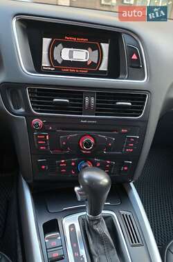 Внедорожник / Кроссовер Audi Q5 2011 в 