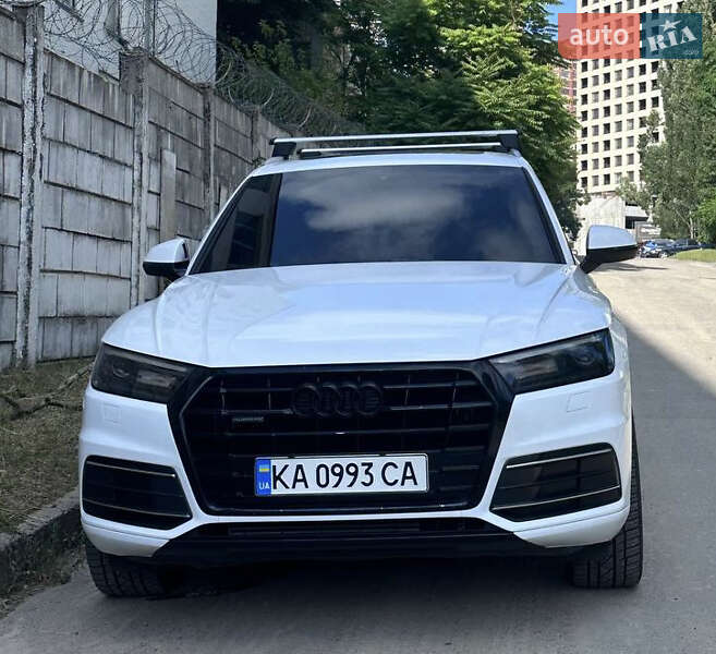 Внедорожник / Кроссовер Audi Q5 2019 в 