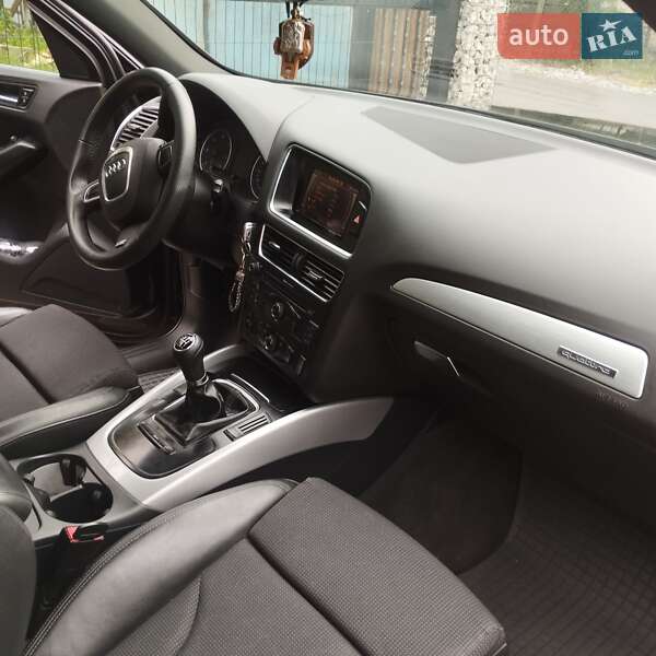 Позашляховик / Кросовер Audi Q5 2010 в Кам'янці-Бузькій