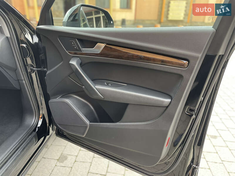 Внедорожник / Кроссовер Audi Q5 2018 в Коломые