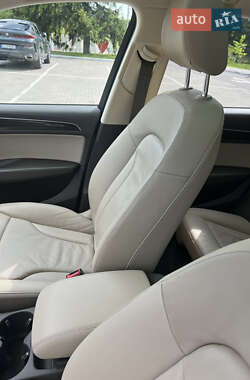 Позашляховик / Кросовер Audi Q5 2013 в 