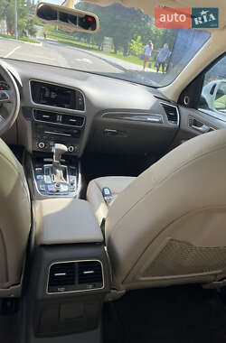Позашляховик / Кросовер Audi Q5 2013 в 