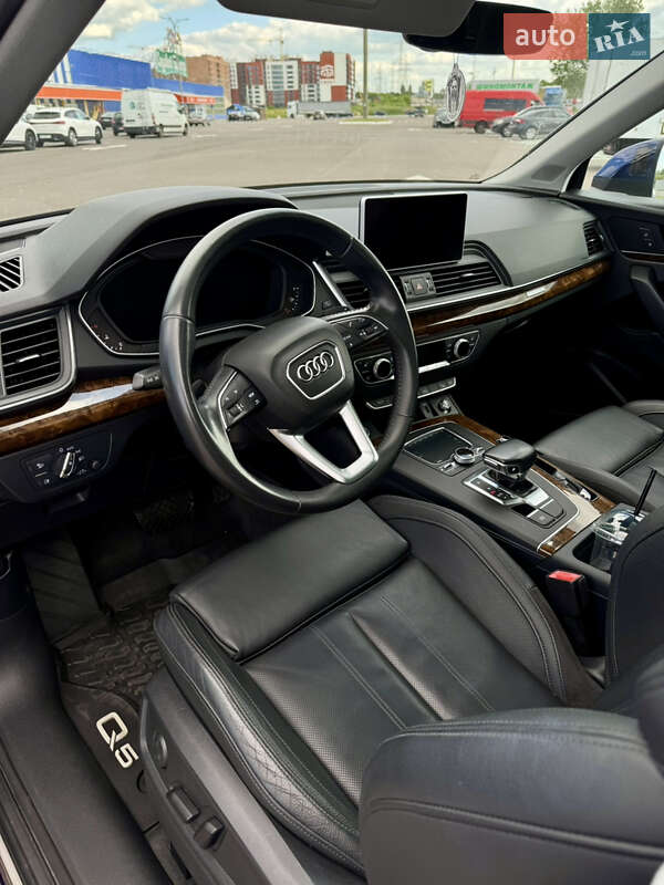 Внедорожник / Кроссовер Audi Q5 2018 в Луцке