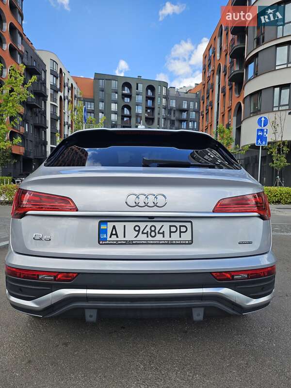 Внедорожник / Кроссовер Audi Q5 2022 в Киеве