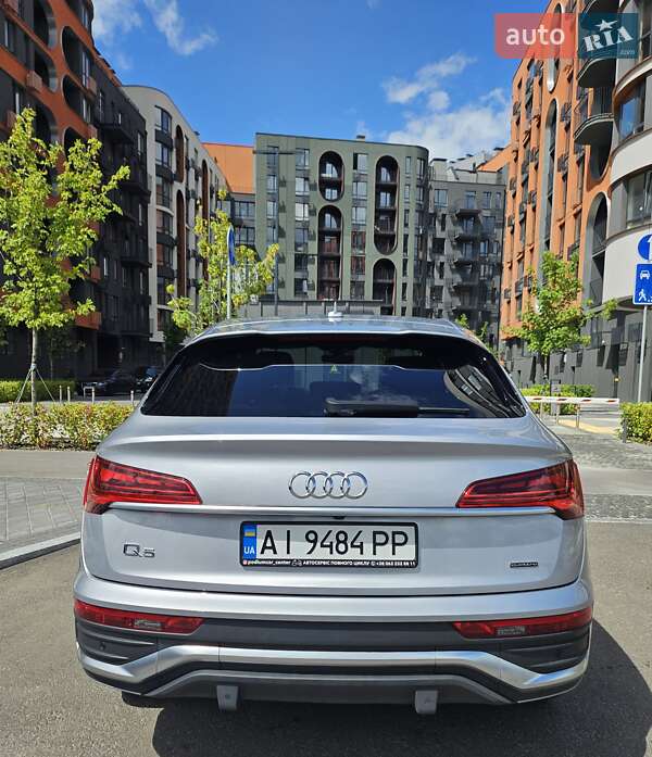 Внедорожник / Кроссовер Audi Q5 2022 в Киеве