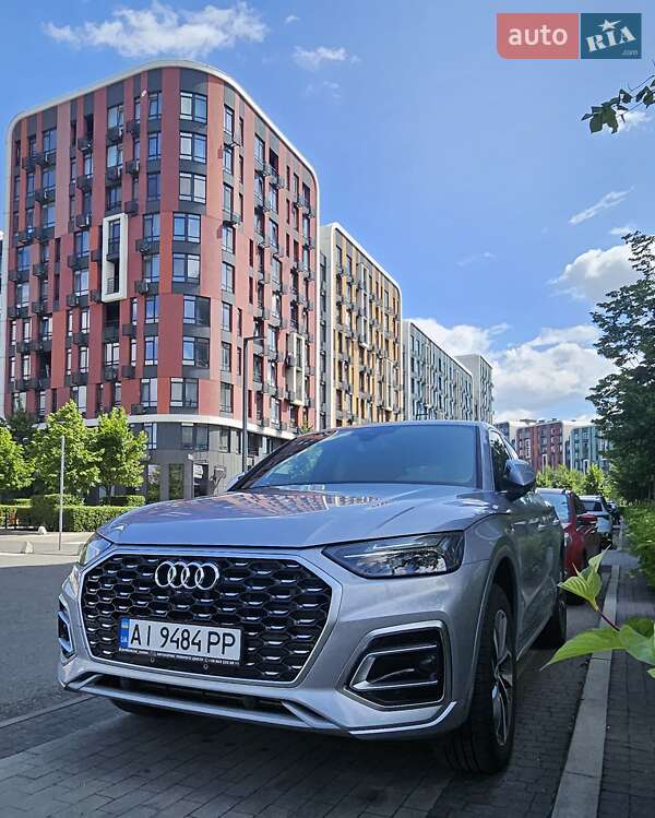 Внедорожник / Кроссовер Audi Q5 2022 в Киеве