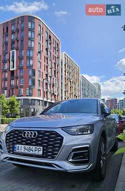 Внедорожник / Кроссовер Audi Q5 2022 в 
