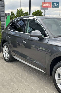 Внедорожник / Кроссовер Audi Q5 2019 в 
