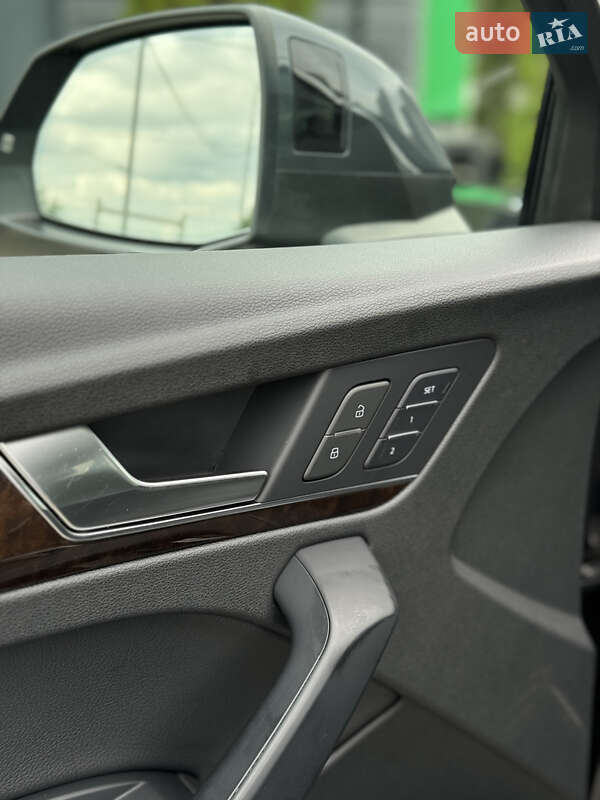 Внедорожник / Кроссовер Audi Q5 2019 в Киеве