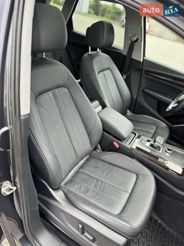 Внедорожник / Кроссовер Audi Q5 2019 в Киеве
