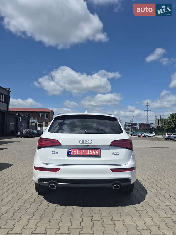 Позашляховик / Кросовер Audi Q5 2017 в Луцьку
