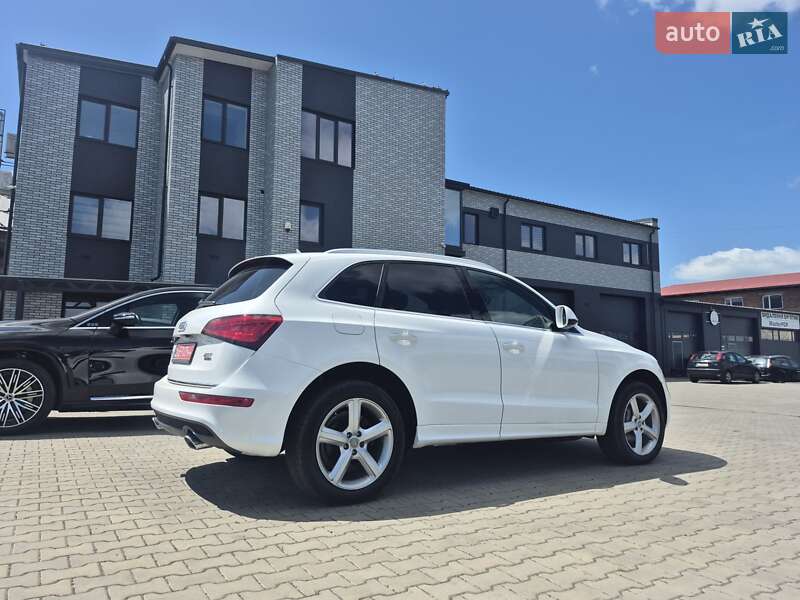 Позашляховик / Кросовер Audi Q5 2017 в Луцьку