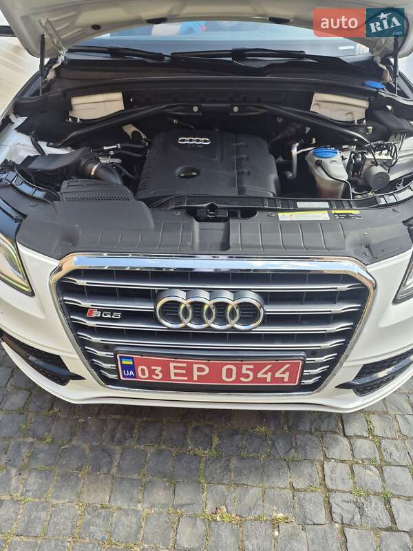 Позашляховик / Кросовер Audi Q5 2017 в Луцьку