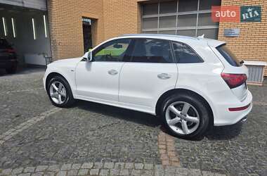 Внедорожник / Кроссовер Audi Q5 2017 в 