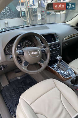 Внедорожник / Кроссовер Audi Q5 2015 в 