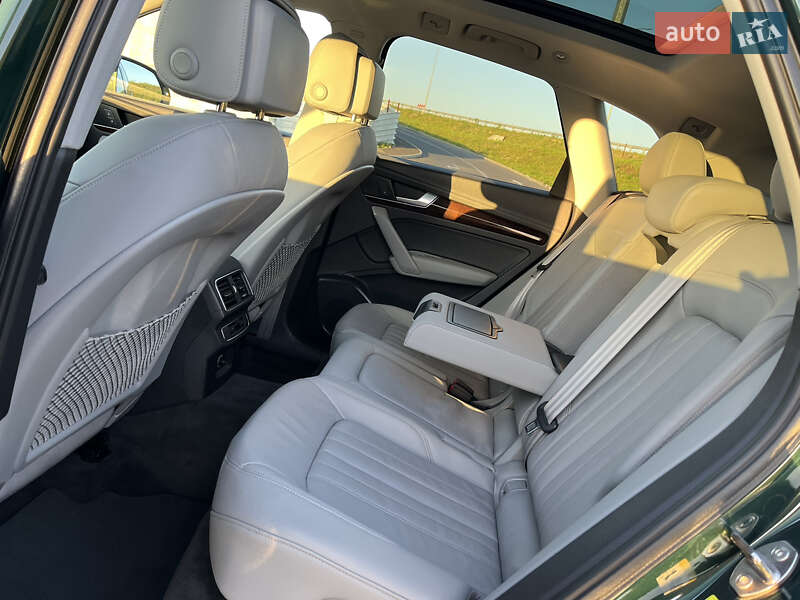 Внедорожник / Кроссовер Audi Q5 2017 в Львове