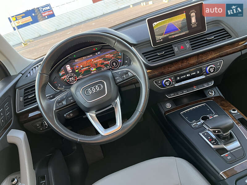 Внедорожник / Кроссовер Audi Q5 2017 в Львове