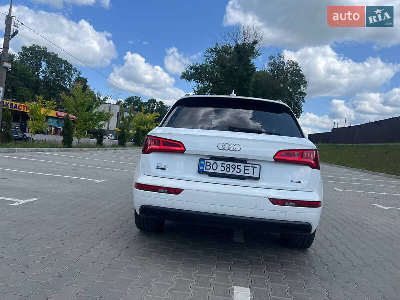 Позашляховик / Кросовер Audi Q5 2018 в Тернополі