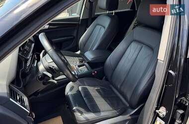 Внедорожник / Кроссовер Audi Q5 2018 в 