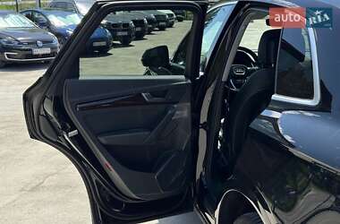 Внедорожник / Кроссовер Audi Q5 2018 в 