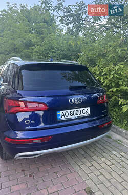 Внедорожник / Кроссовер Audi Q5 2017 в 