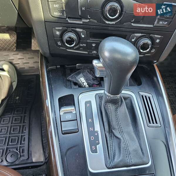 Внедорожник / Кроссовер Audi Q5 2010 в Киеве