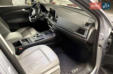 Внедорожник / Кроссовер Audi Q5 2018 в 