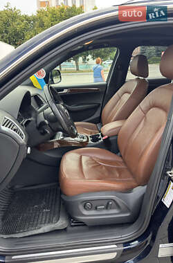 Внедорожник / Кроссовер Audi Q5 2011 в 