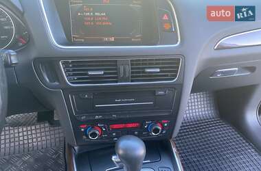 Внедорожник / Кроссовер Audi Q5 2011 в 